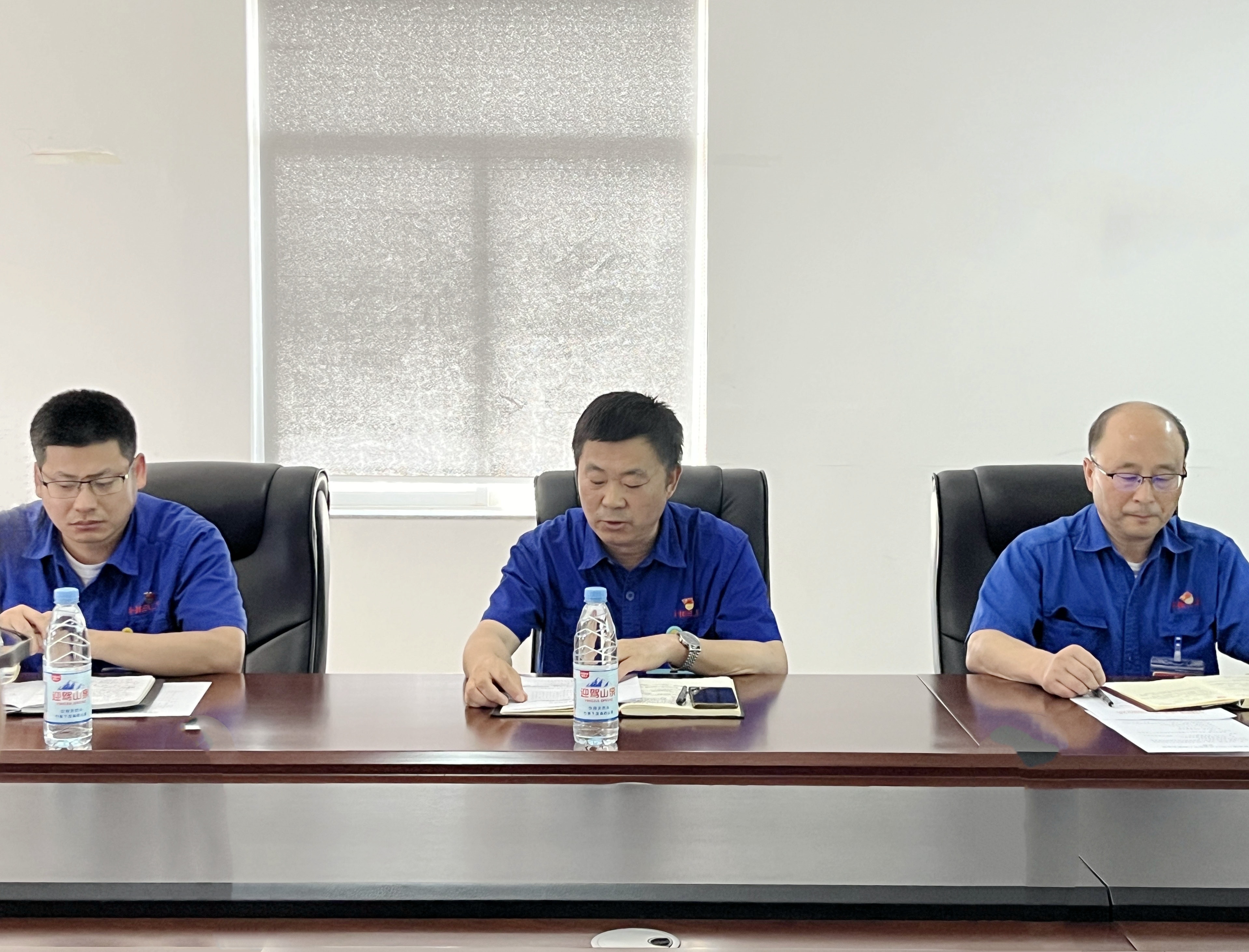 1蚌埠液力黨委書記、董事長、總經(jīng)理朱霞好參加會議并講話_副本_副本.jpg